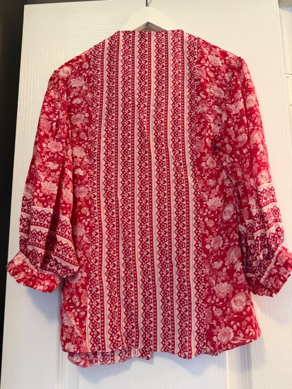 Beulah London Calla Rose 100% silk blouse - size U.K. 8 / US 4 - Picture 3 of 5